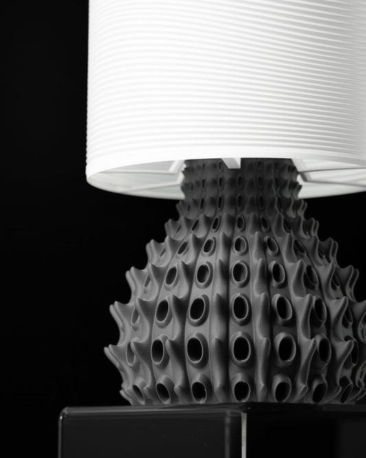 מנורת שולחן - קוצים זוהרים - פרפקט תלת - מימד