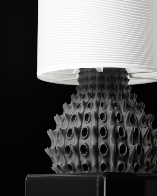 מנורת שולחן - קוצים זוהרים - פרפקט תלת - מימד