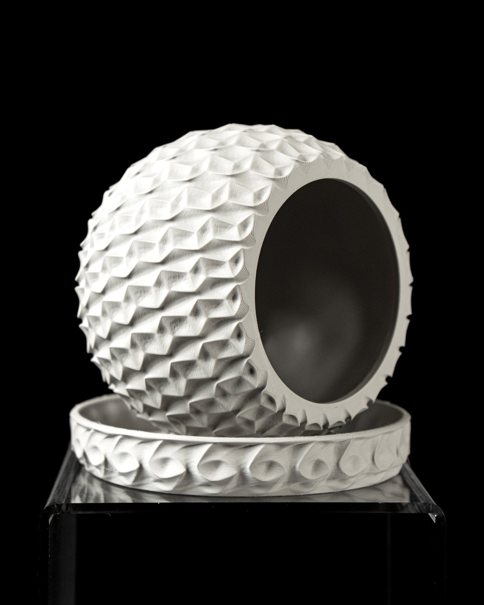 כלי לצמחים - הקסיגון המלכותי - פרפקט תלת - מימד