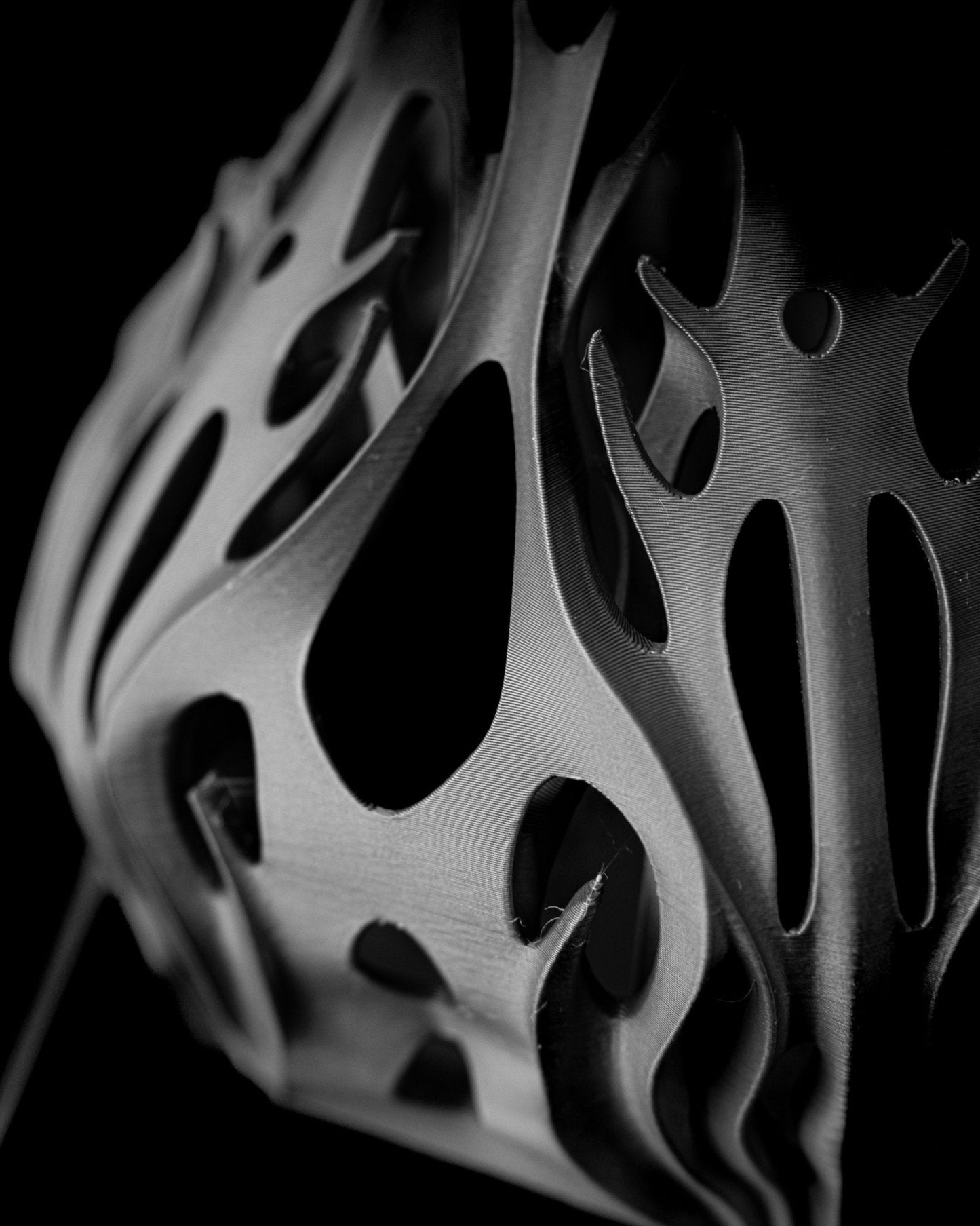 מנורת שולחן - להבות הצל - פרפקט תלת - מימד