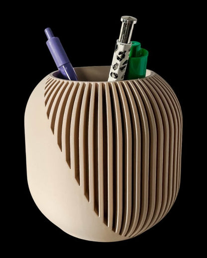 מחזיק עטים - גלישת הקווים - פרפקט תלת - מימד